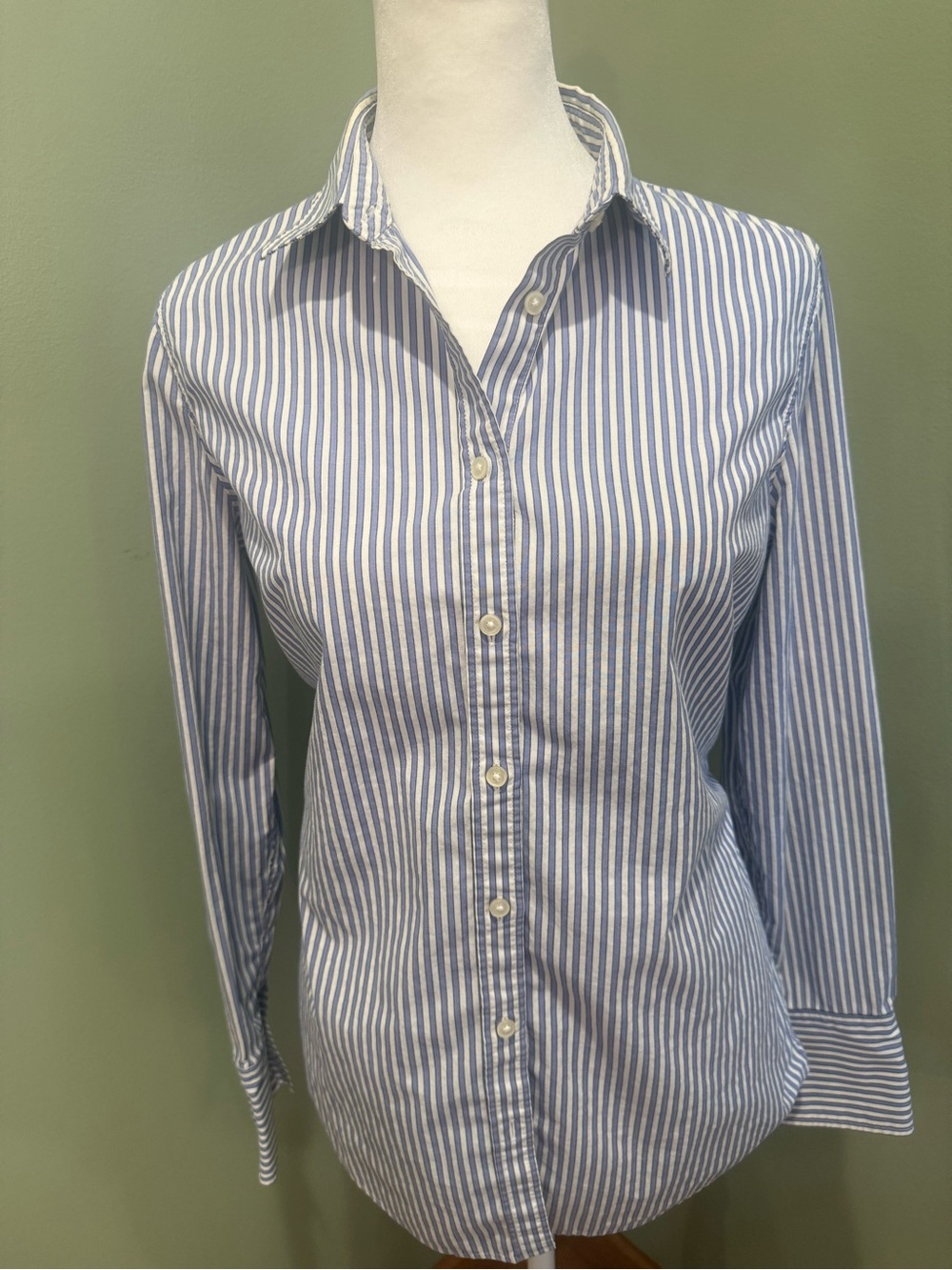 Banana Republic Blue and White Striped Dress Shirt